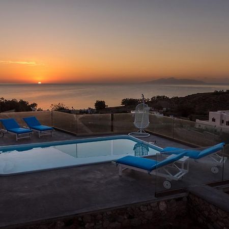 Queen Of Santorini Картерадос Екстериор снимка